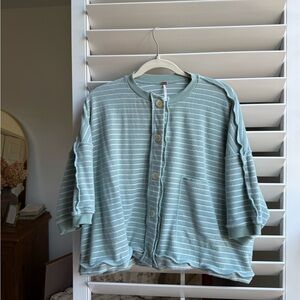 Terry cloth buttoned short sleeve sweater
